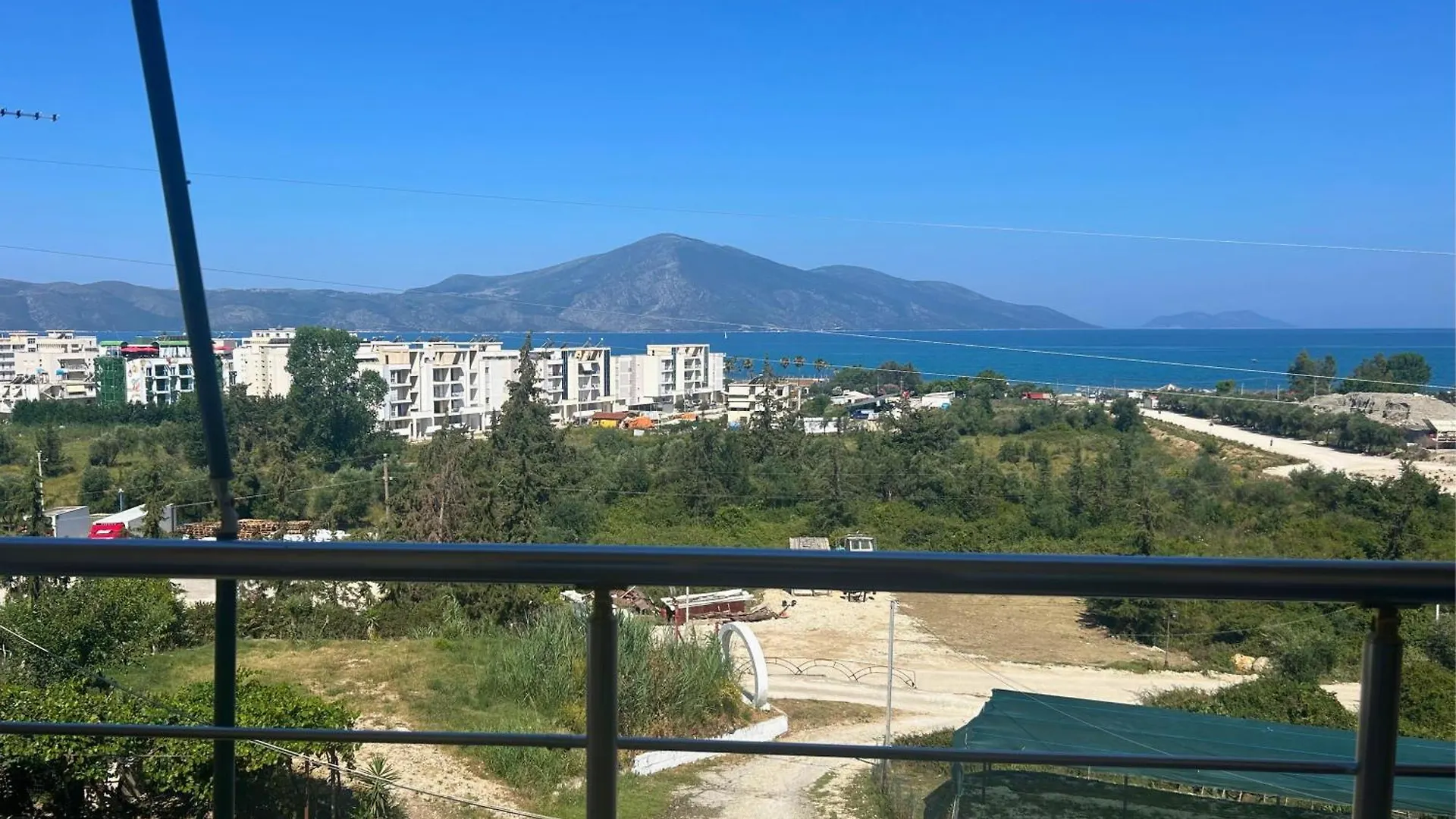 Onis Sea View Apartments Orikum Albanië